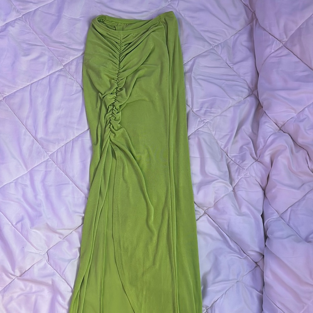 Midi Green Skirt With Slit